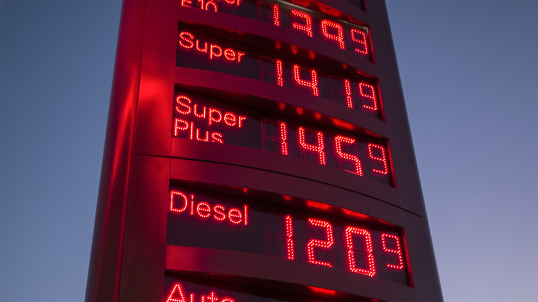 Fuel costs at a gas station