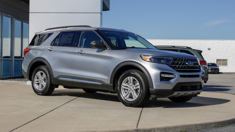 Ford Explorer XLT at dealership