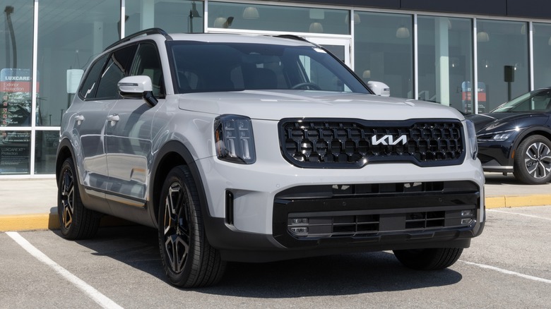 Front of Kia Telluride