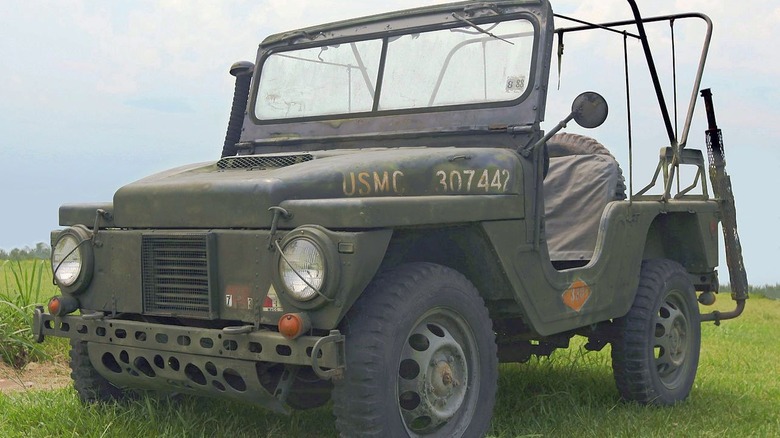 AMC M422 Mighty Mite military SUV front 3/4 view