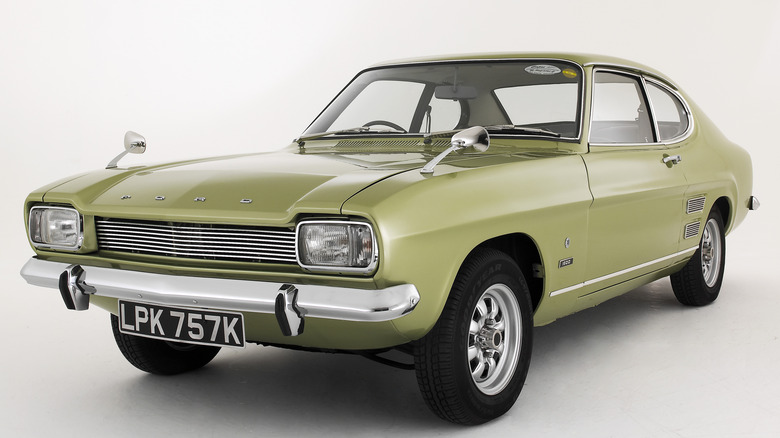 1972 Ford Capri 1600 mk 1 in studio, 2000