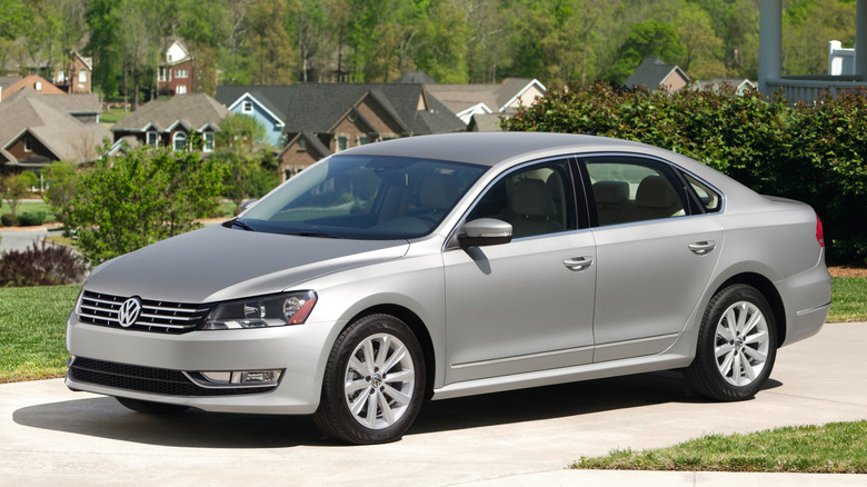 The Volkswagen Passat NMS in silver, front 3/4 view