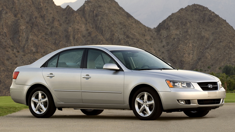 Silver 2006 Hyundai Sonata parked