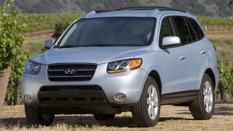 Silver 2007 Hyundai Santa Fe parked on dirt