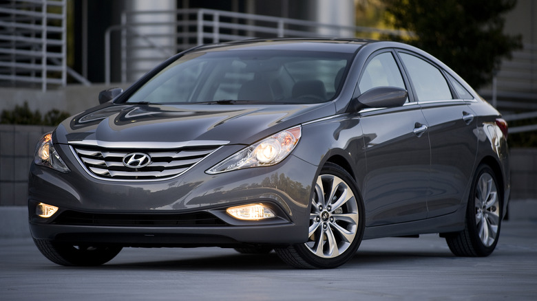 Gray 2013 Hyundai Sonata parked