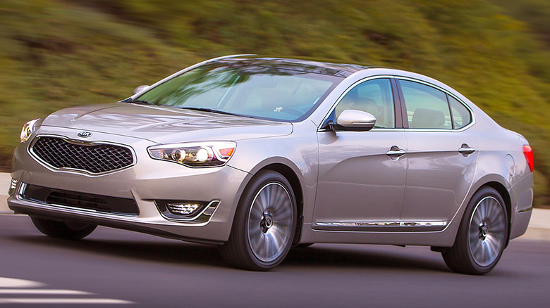 Silver 2014 Kia Cadenza