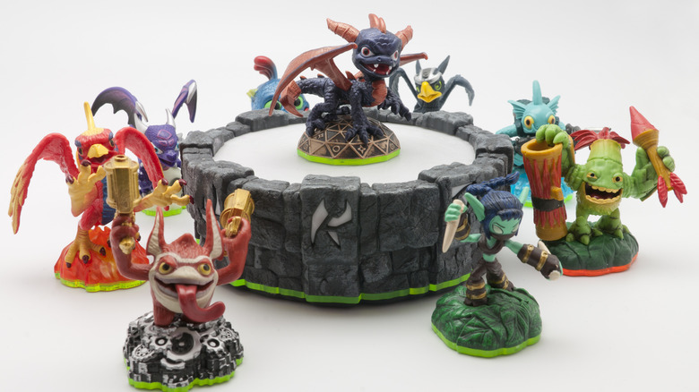 Skylanders toys to life figures