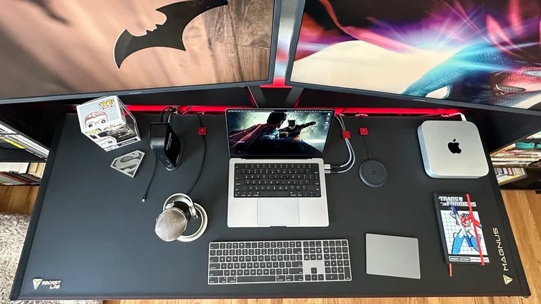 Secretlab MAGNUS Pro desktop view