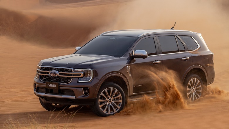 2024 Ford Everest driving on desert sand