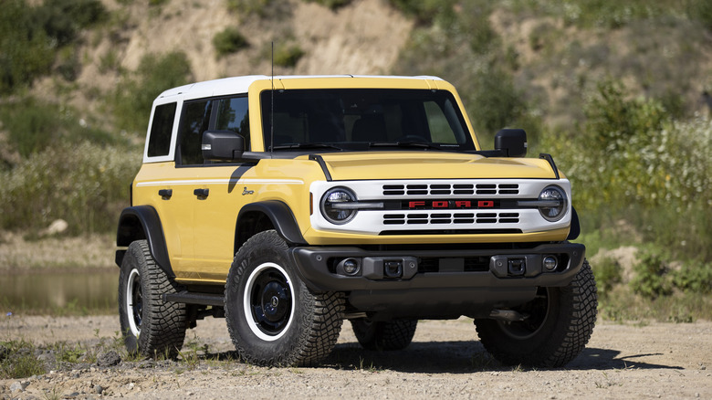 2023 Ford Bronco Heritage Limited Edition Yelowstone Metallic