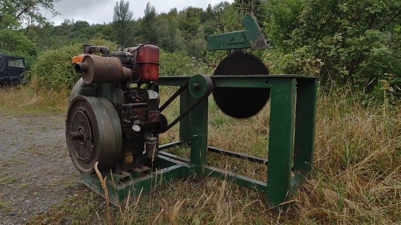 Antique diesel sawbench