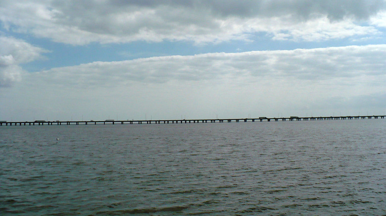 A photo of the Jubilee Parkway Bridge at a distance