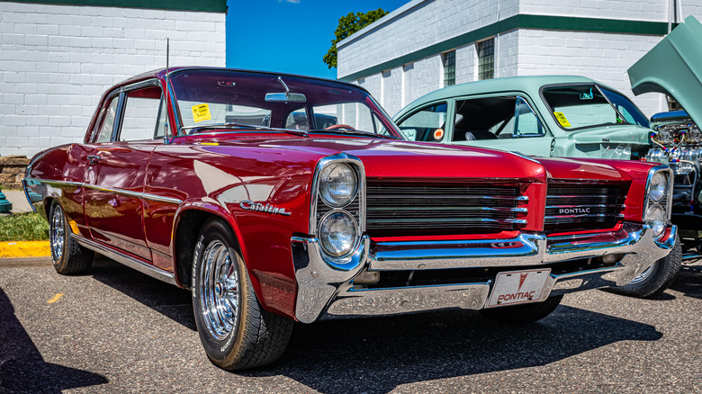 A 1965 Pontiac 2+2 on display