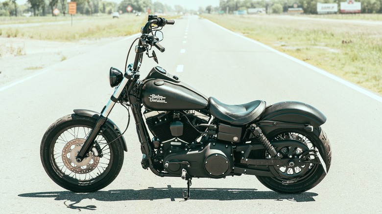 Harley-Davidson Dyna in the middle of the street