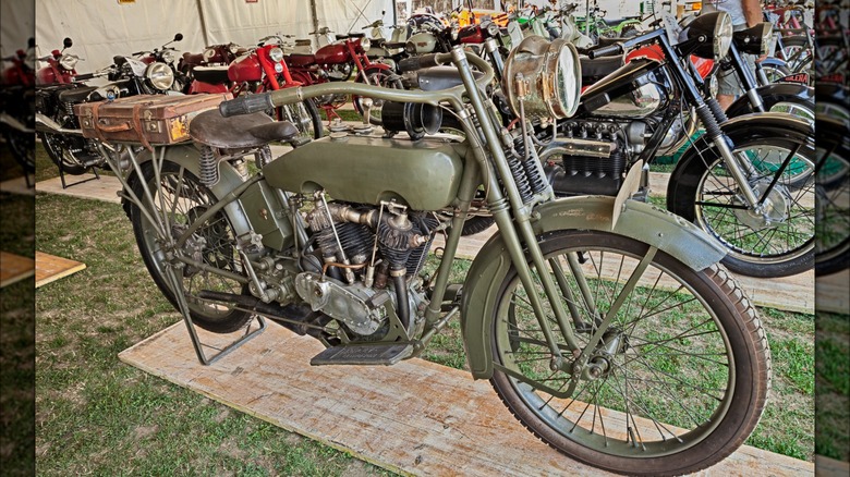 Military motorcycle Harley Davidson 1000 J (1918)