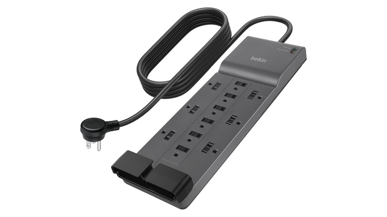 a 12-outlet Belkin power strip