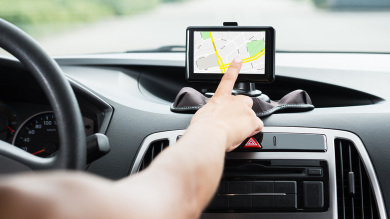 dash mounted GPS navigator