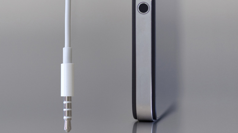 headphone plug and jack