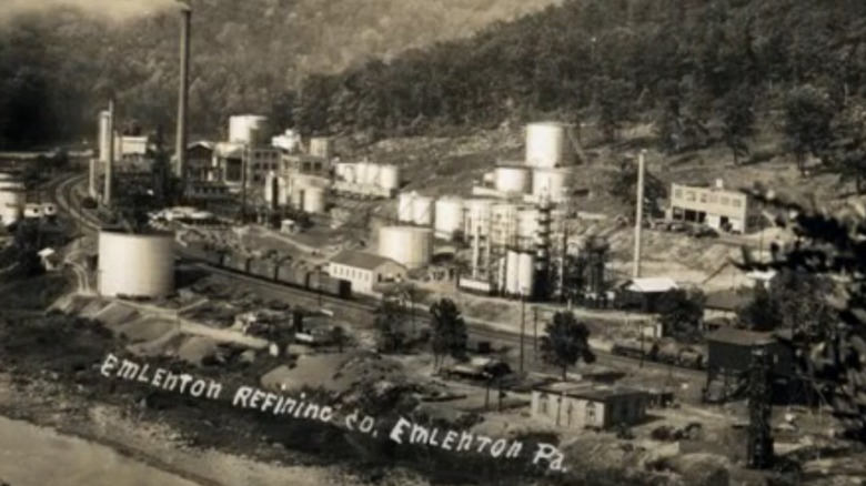 19th century oil refinery