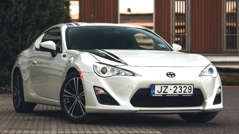 Toyota FR-S