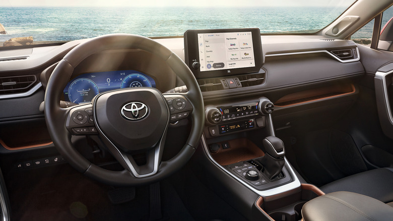 2025 RAV4 High-Tech Interior