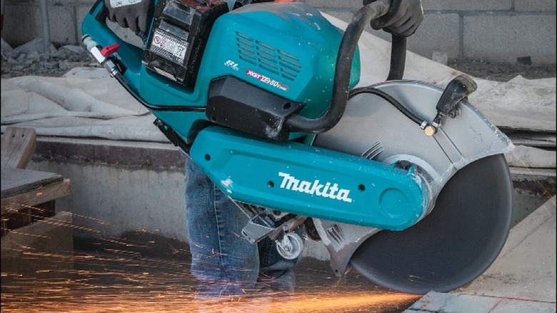 makita Power Cutter slicing concrete