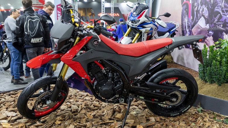 a red Honda CRF250L