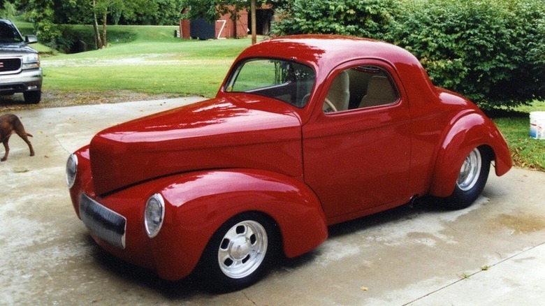 Antique & Collectible Autos '40/'41 Willys Coupe