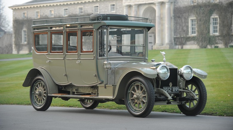 Rolls-Royce 40/50 HP Silver Ghost Double Pullman Limousine The Corgi