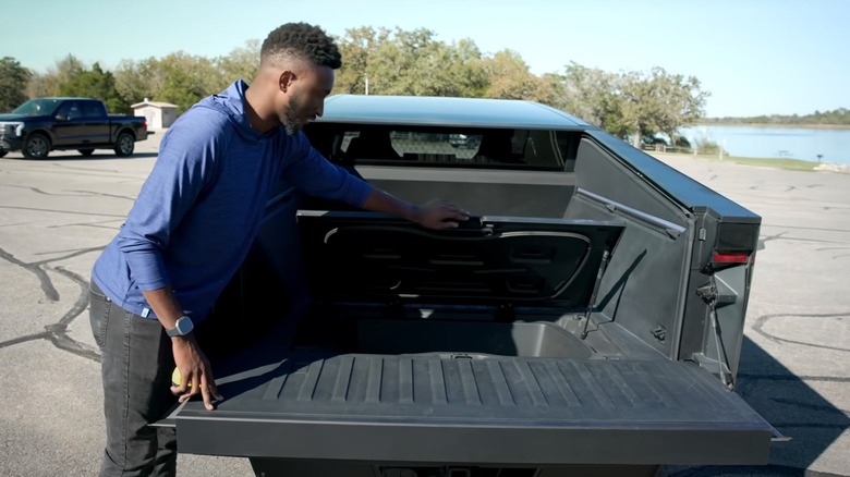 marques opening hidden trunk