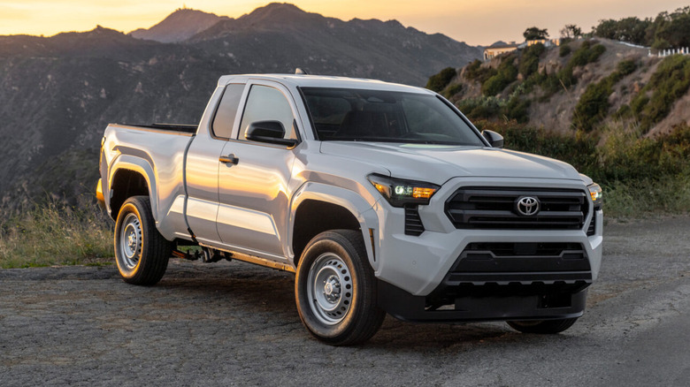 2025 Toyota Tacoma SR