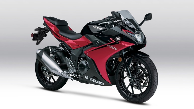 red and black Suzuki GSX250R ABS 2024 motorbike