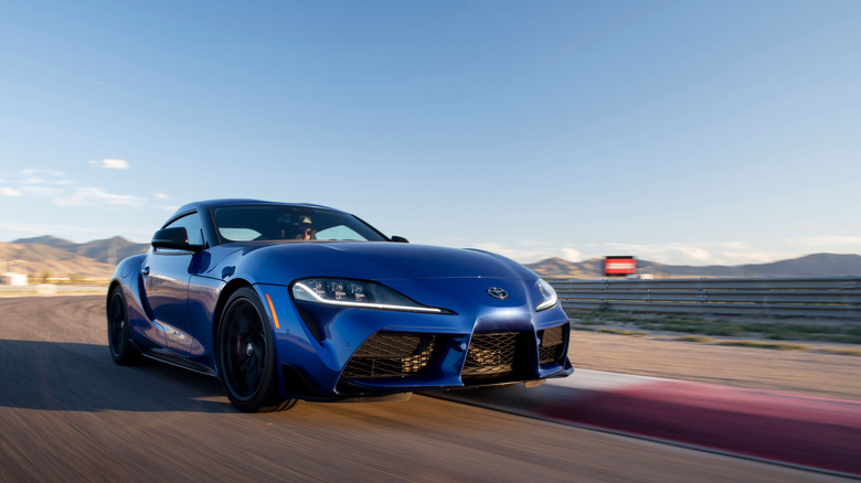 2025 Toyota GR Supra A90 3.0 Premium cornering on track