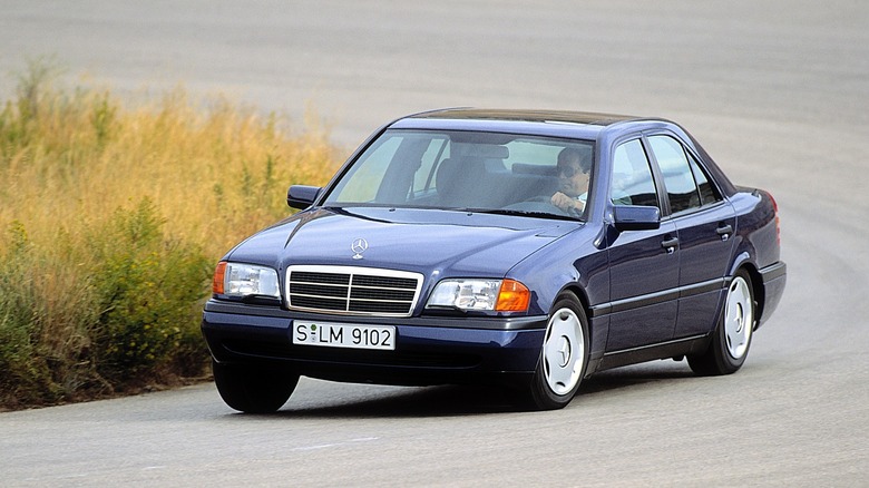 Mercedes-Benz C-Class W202 generation cornering at speed