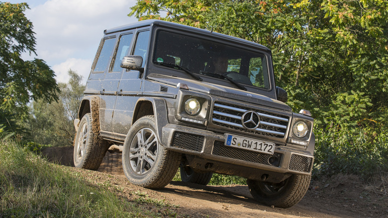 Mercedes-Benz G-Class, G 500 in off-road conditions