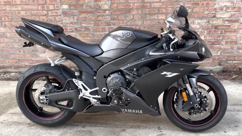 2007 Yamaha YZF R1 parked by the side of the road