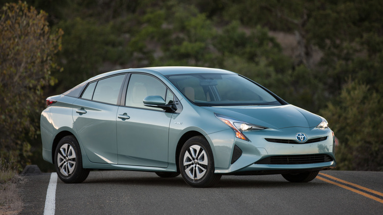 Toyota Prius fourth generation front 3/4 view