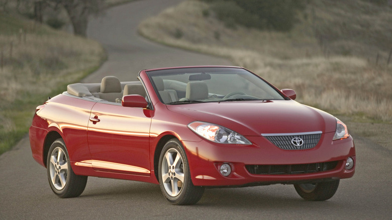 Toyota Camry Solara Convertible 2nd Gen front 3/4 view