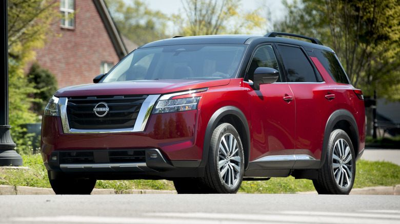 Nissan Pathfinder parked roadside