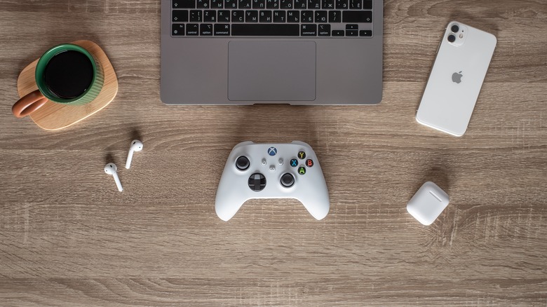 MacBook with Xbox controller