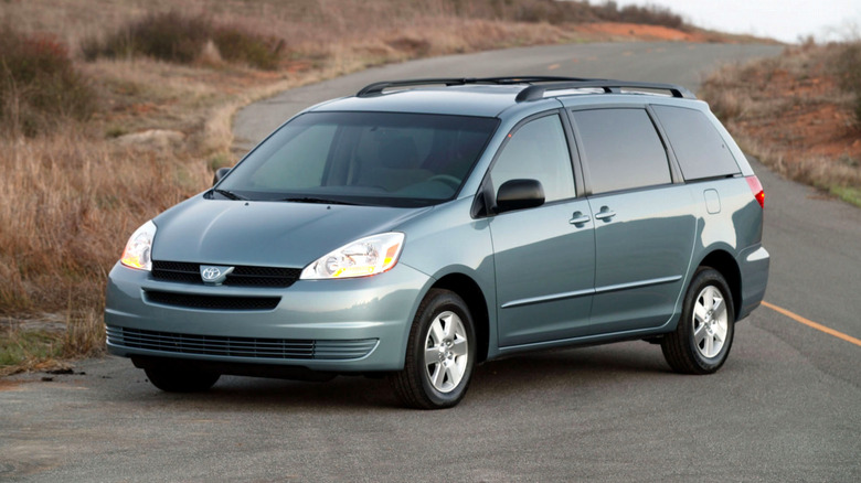 2004 Toyota Sienna