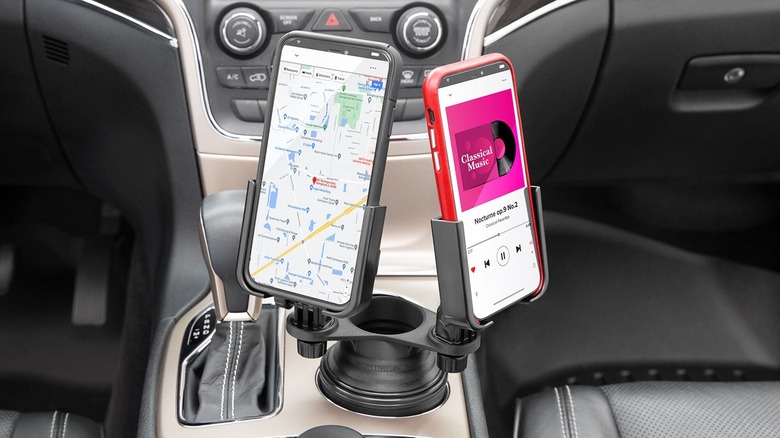 WeatherTech CupFone Duo with two smartphones