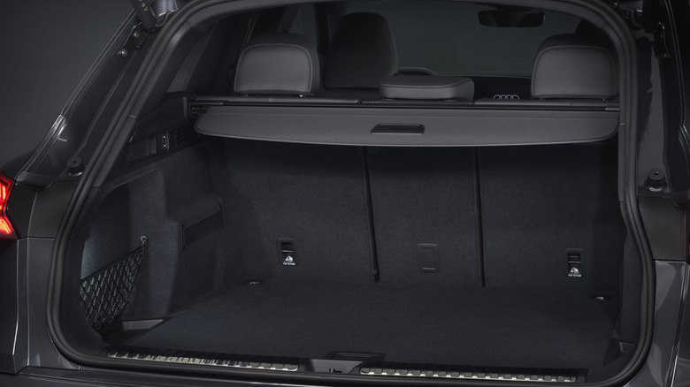 2025 Audi Q5 luggage compartment