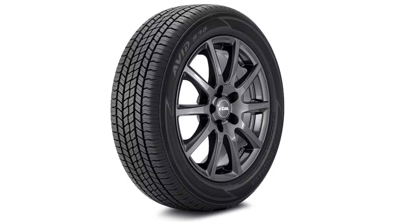 A stock image of the Yokohama Avid S30B tire