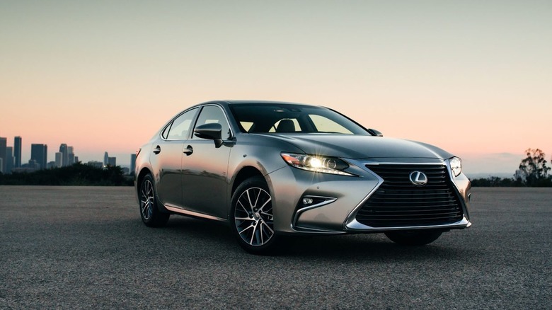 Silver 2016 Lexus ES 350