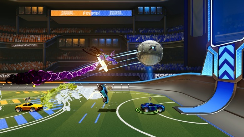 Cars playing soccer in Rocket League Sideswipe