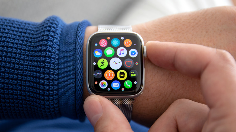 Multiple apps on the Apple Watch