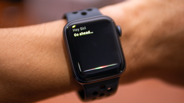 Telling Siri a command on the Apple Watch