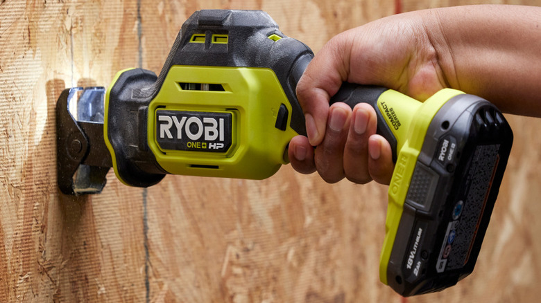 Ryobi 18V One+ Reciprocating Saw Kit