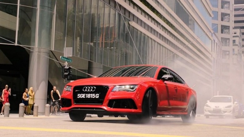 Audi RS7 Sportback C7 smashing a motorcycle in Hitman Agent 47